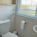 40 Beech Grove * Pickering