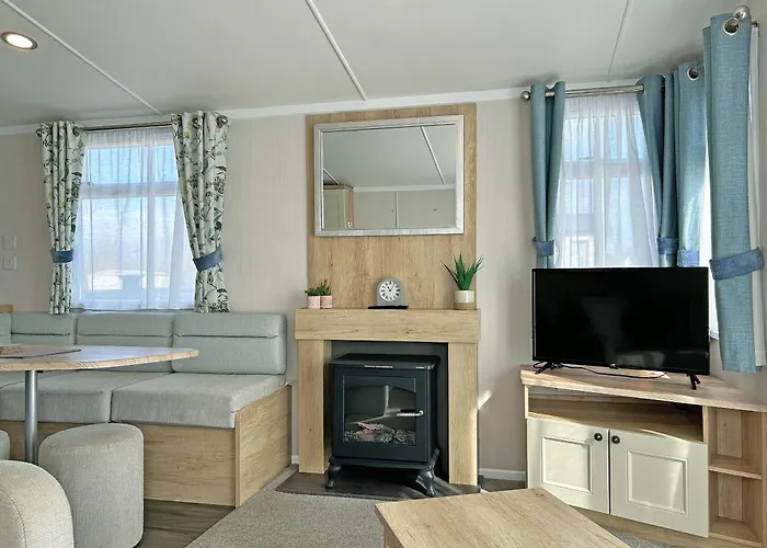 40 Beech Grove * Pickering