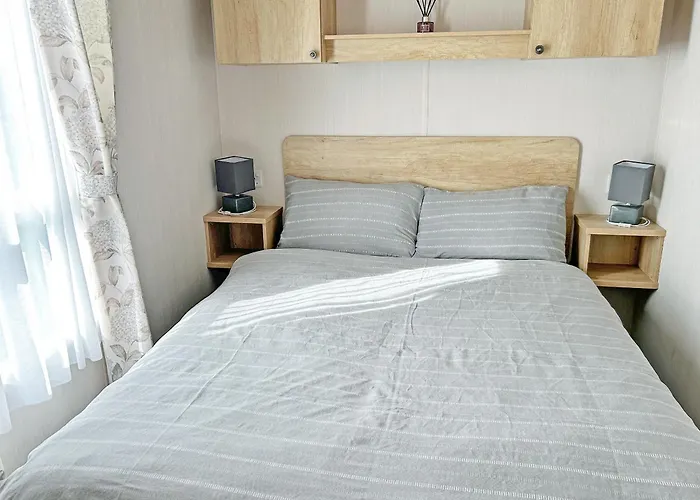 40 Beech Grove * Pickering