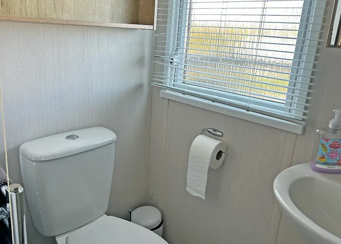 40 Beech Grove * Pickering